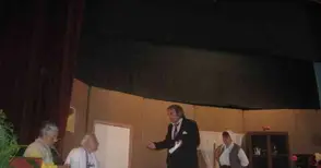 Самодейци от Борово поставиха  „Службогонци“ на Иван Вазов