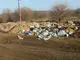 Камари строителни отпадъци струпани край Пиргово