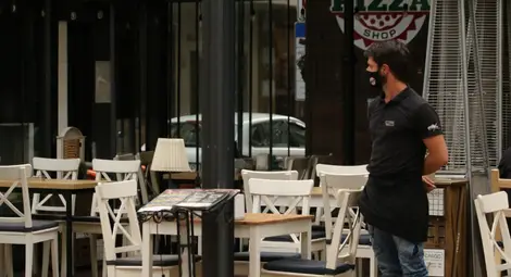 Отново затварят дискотеките и стадионите Отново затварят дискотеките и стадионите