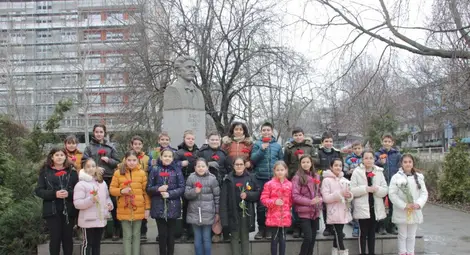 Русенското училище "Васил Левски" отбеляза 148 години от смъртта на Апостола на свободата