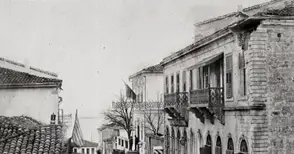 Вдигат наново Старата община