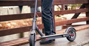 Новите законови изисквания към собствениците на тротинетки разбуниха социалните мрежи