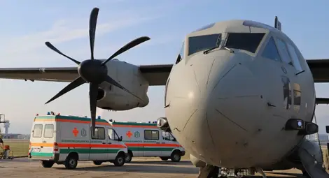 Транспортират във ВМА курсантката, простреляла се в гърдите с &bdquo;Калашников&rdquo;