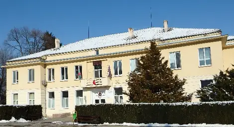 Ценово иска пари по &bdquo;Красива  България&ldquo; за ремонт на читалището