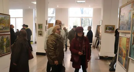 Изложба, посветена на силата на музиката,&nbsp;обедини 90 картини на именити русенски художници