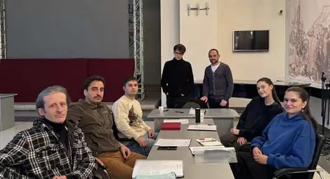 Победителят в &bdquo;Слави Шкаров&ldquo; 2024 Бюрхан Керим поставя &bdquo;Арабска нощ&ldquo; в Русенския театър