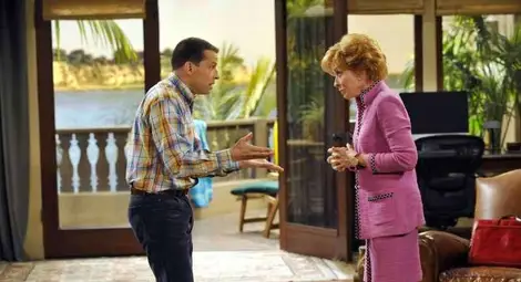 Аштън Къчър е новата звезда в премиерния 9-ти сезон на &bdquo;Двама мъже и половина&rdquo; /галерия/