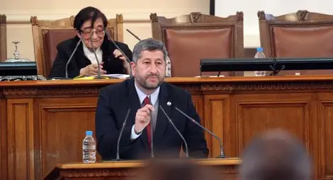 ''Борисов е най-добрият сводник в бардака на властта''