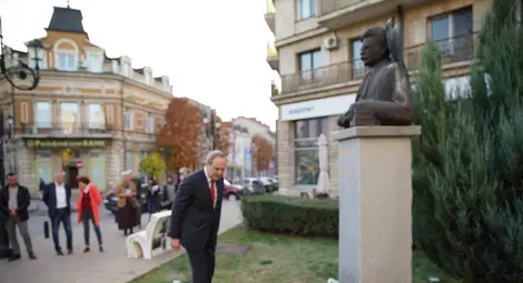 Проф. Анастас Герджиков се срещна с медици,  студенти и преподаватели от Русенския университет