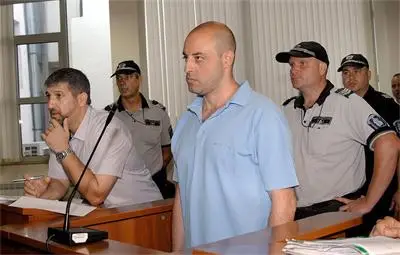 Жоро Милионера прави мускули в затвора и мълчи за изчезналите 1.5 милиона лева