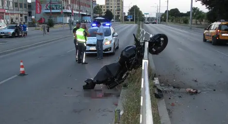 Млад моторист е в интензивно отделение след удар без спирачен път на &bdquo;Липник&ldquo;