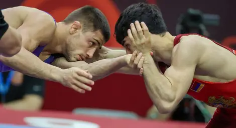 Злато за Адизов в Македония, бронз за Вангелов на арменски тепих Злато за Адизов в Македония, бронз за Вангелов на арменски тепих