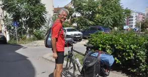 Германски инженер по водите опознава Дунав на колело