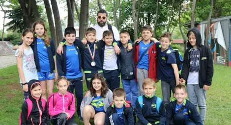 Плувците на &bdquo;Ирис&ldquo; с 6 отличия на &bdquo;Златоперки&ldquo;