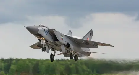 Руски МиГ-31 прихвана американски разузнавателен самолет над Тихия океан