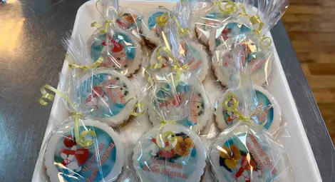 Общинските съветници от СДС-Гражданите - Русе раздадоха мартеници на деца и младежи с увреждания от два центъра