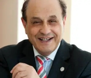 Професор д-р Носрат Песешкиан, д.м.н. (18.06.1933 – 27.04.2010) Професор д-р Носрат Песешкиан, д.м.н. (18.06.1933 – 27.04.2010)