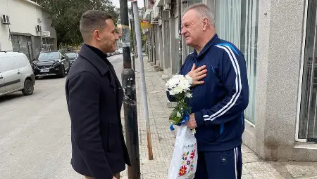 Георги Кръстев с бившия дългогодишен директор на СУ "Васил Левски" Галин Ганчев