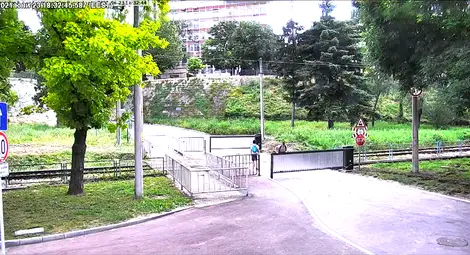 Новата бариера на кея в Русе счупена 3.5 часа след поставянето й Новата бариера на кея в Русе счупена 3.5 часа след поставянето й