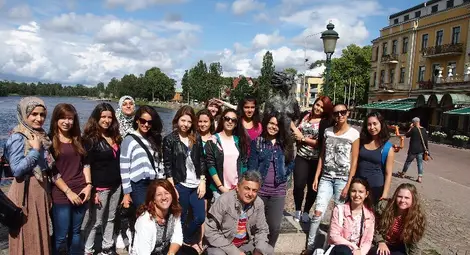 Как шведите правят био кафе научиха русенски младежи