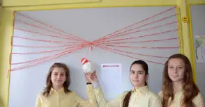 Каравеловци плетат 5 км мартеница за Дунав мост