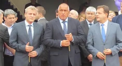 Борисов във Велико Търново: Приетият закон на Москов стабилизира правителството /галерия/ Борисов във Велико Търново: Приетият закон на Москов стабилизира правителството /галерия/