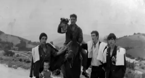 Шануването на войниците в родопското село Жребичко и песента &bdquo;Девойко мари хубава&rdquo; /галерия/