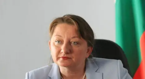 Родители в принудителен неплатен отпуск ще получат 375 лева