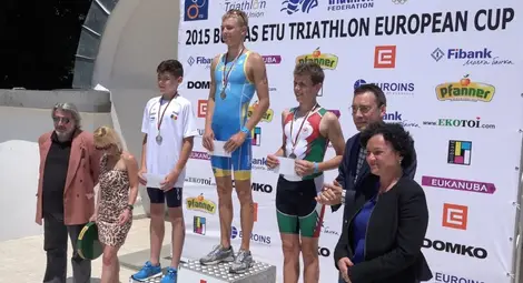 Триатлонист от Русе трети на международен турнир в Бургас