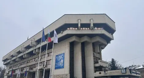 Неучебен ден в община Русе в петък, 23 януари, заради поледици и неблагоприятно време