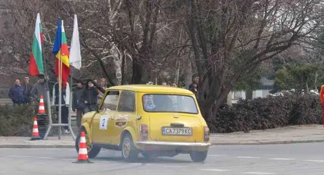 Традиционно осмомартенско дамско рали се проведе в Русе