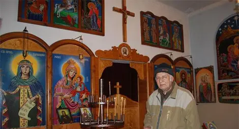 Във Войводово черквата и джамията са в общ двор