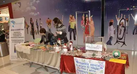 Даренията на домове за изоставени деца - като ремонт на обявена за събаряне къща