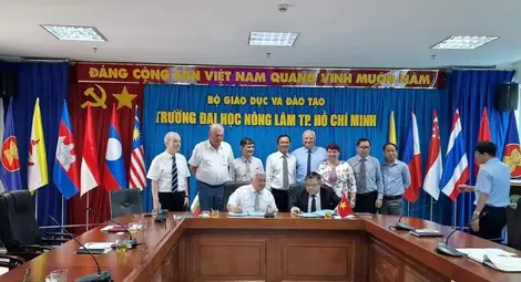 РУ обсъжда общи дейности в асамблеята &bdquo;Дунав-Меконг&ldquo; с виетнамски университет