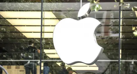 Apple работи върху собствена сателитна система