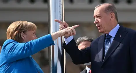 Приятелка, компас, цялостно произведение на изкуството - думите, с които световните лидери се сбогуват с Ангела Меркел