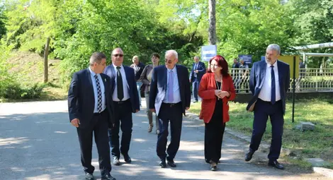 Министърът на здравеопазването доц. Силви Кирилов&nbsp;посети УМБАЛ &bdquo;Медика-Русе&ldquo; и Центъра за психично здраве