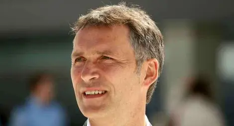 Норвежкият премиер работил тайно като таксиметров шофьор 