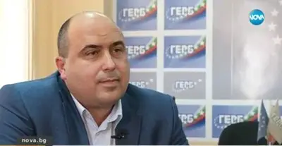 Владислав Николов