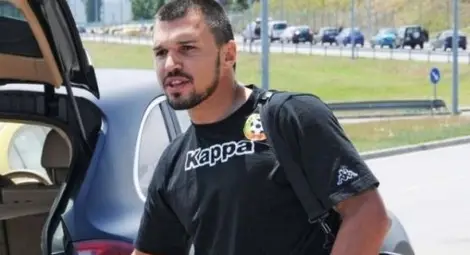 Шок и ужас в Левски - Спортинг заведе дело за 60 милиона лева заради Божинов