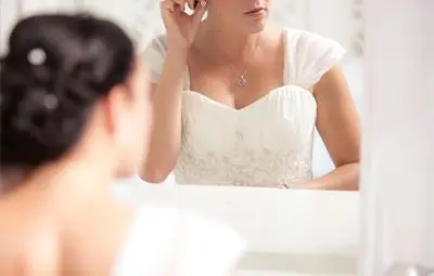 Булките да се боядисват 10 дни преди сватбата и да пият много вода Булките да се боядисват 10 дни преди сватбата и да пият много вода