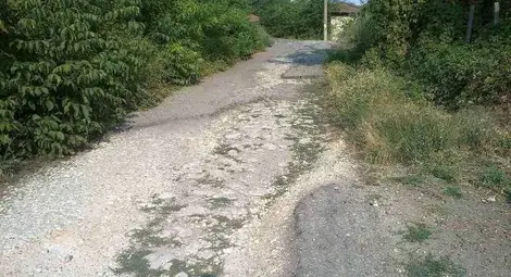 Жители на Красен: Пътищата ни са като след апокалипсис