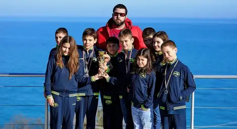 Плувците на &bdquo;Ирис&ldquo; трети в страната сред цели 45 клуба