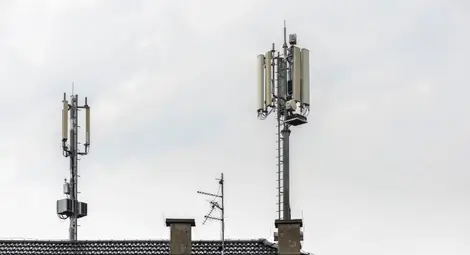 РЗИ след 236 измервания: Антените на мобилните оператори не носят здравен риск