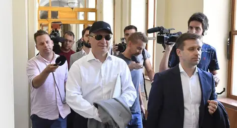 Груевски взимал важни решения, допитвайки се до гадателка Груевски взимал важни решения, допитвайки се до гадателка