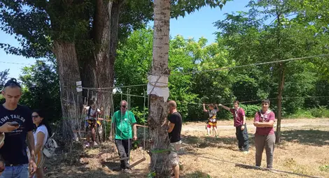 „Дунавско сияние“ кани малки русенски художници на пленер „Арт скаути „Дунавско сияние“ кани малки русенски художници на пленер „Арт скаути