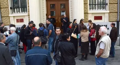 Вложителите в КТБ си взимат парите с "подстригана" лихва