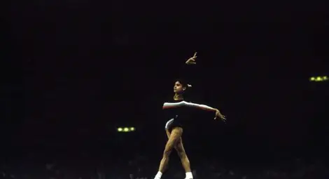 Шампионката Ивелина Райкова: Животът в България прилича на съдийството в гимнастиката - субективни