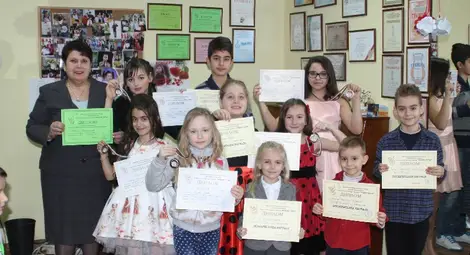 12 награди донесоха солистите на &bdquo;Слънце&ldquo; от два конкурса