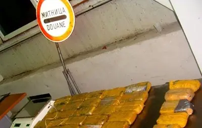 Хванаха 20 килограма наркотици на Дунав мост 2